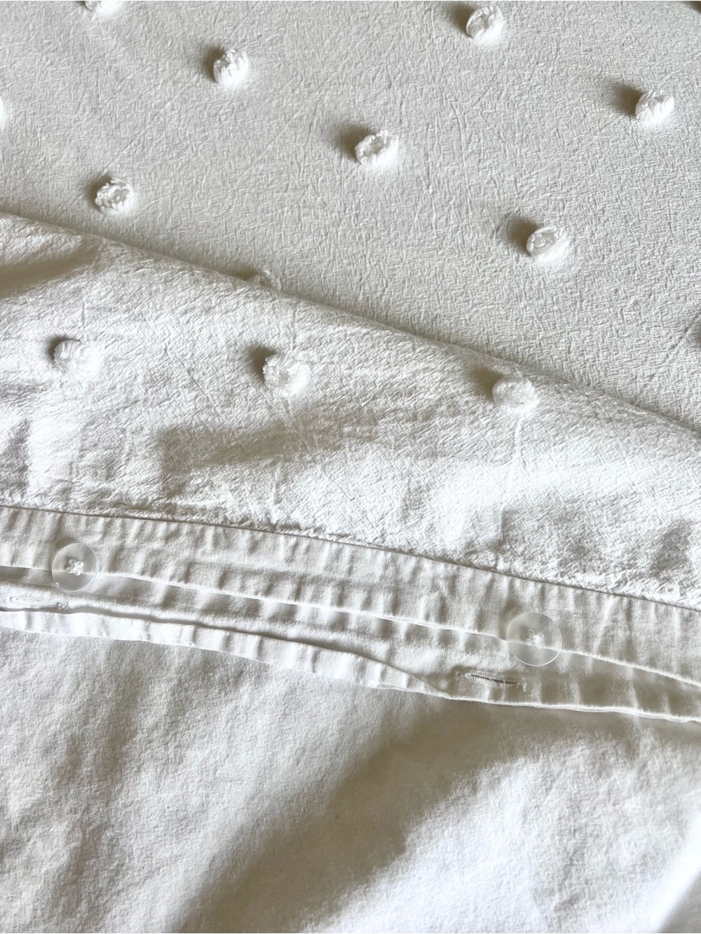 Pottery Barn Teen Tufted Dot Duvet Cover White Pom Poms Twin Size Button Closure - Picture 5 of 8